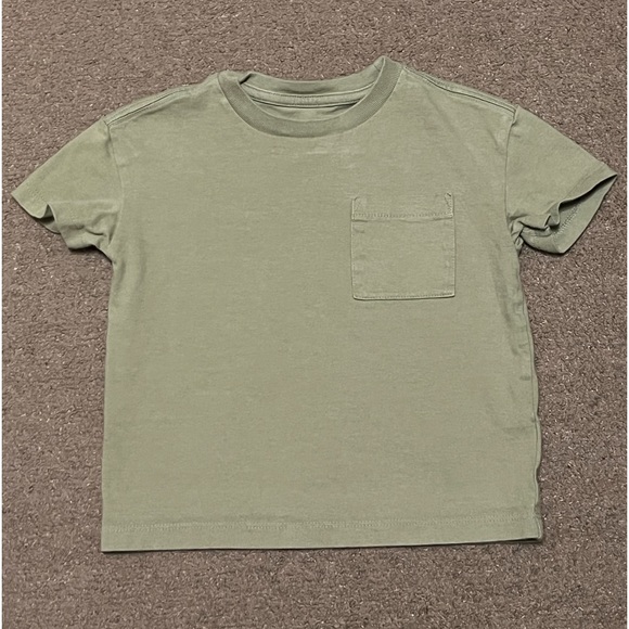 Baby Gap Boys Toddler Light Avocado Green Short Sleeve Pocket T-Shirt - Picture 2 of 5